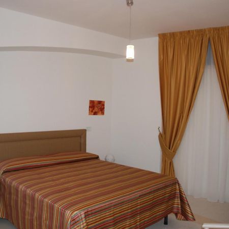 Montecorvino Rovella Albergo Le Dodici Lune חדר תמונה